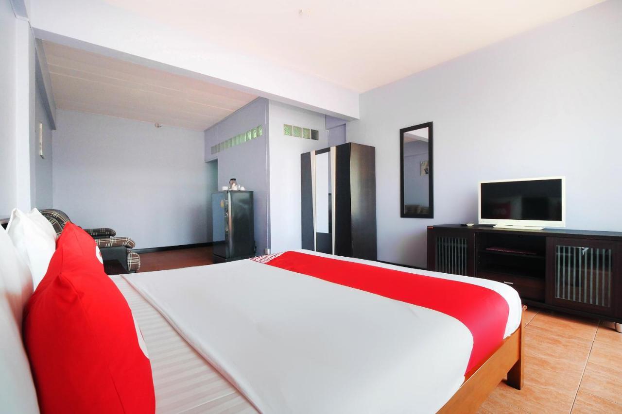OYO 963 Sunshine Guesthouse Pattaya Eksteriør billede