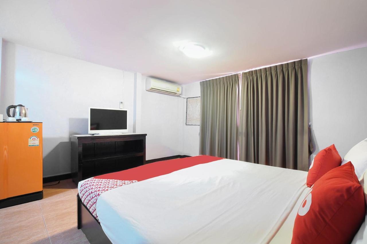 OYO 963 Sunshine Guesthouse Pattaya Eksteriør billede