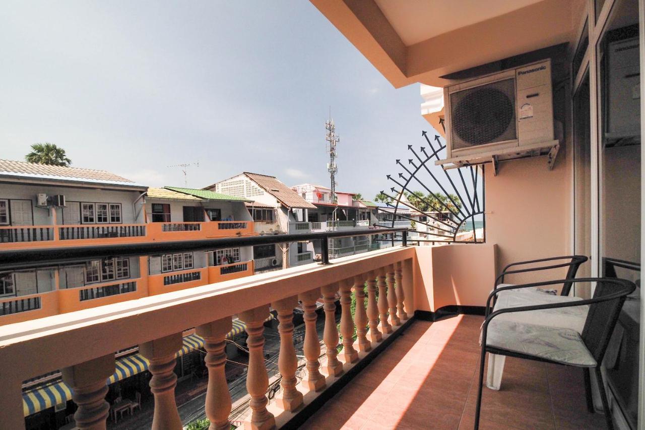 OYO 963 Sunshine Guesthouse Pattaya Eksteriør billede