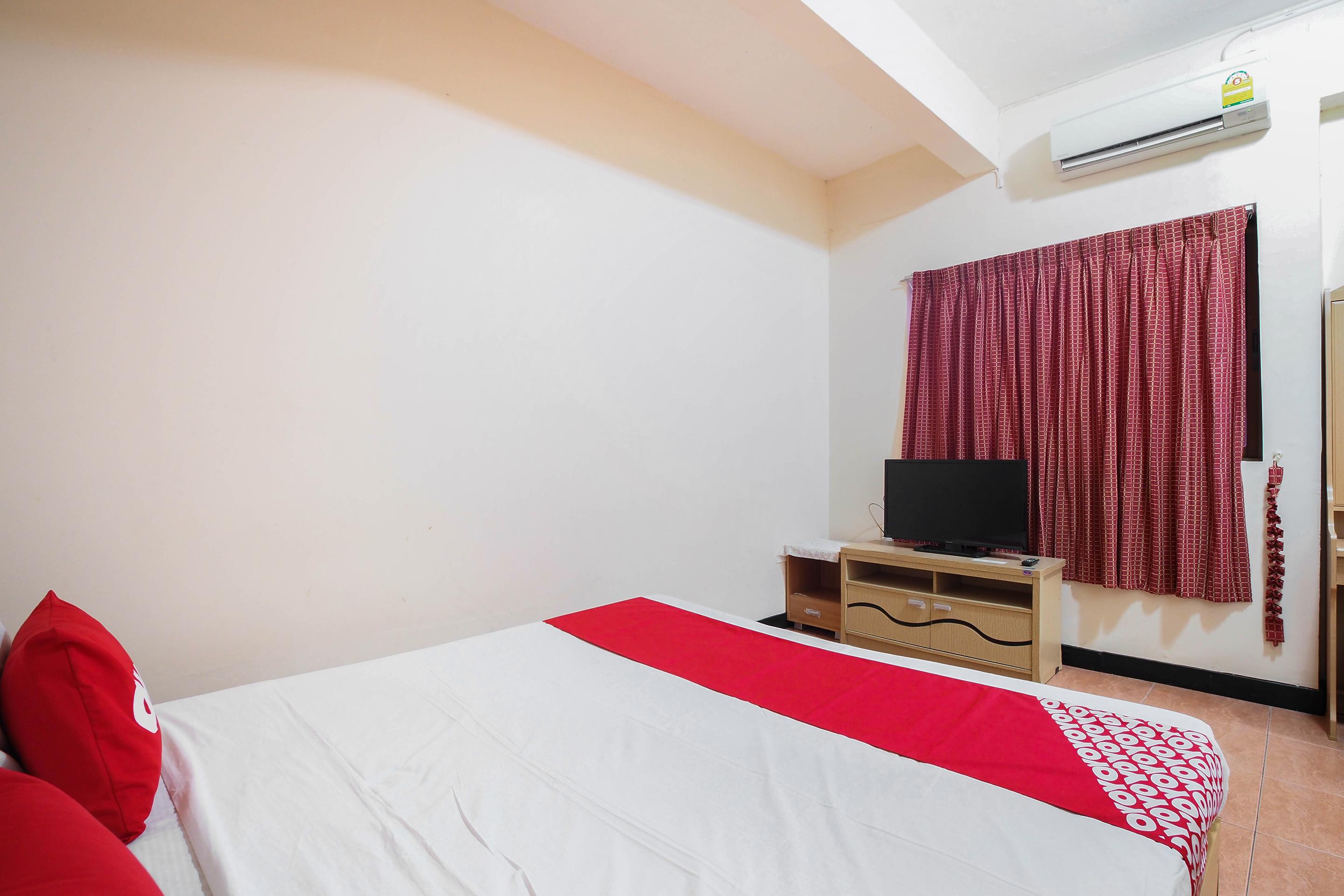 OYO 963 Sunshine Guesthouse Pattaya Eksteriør billede