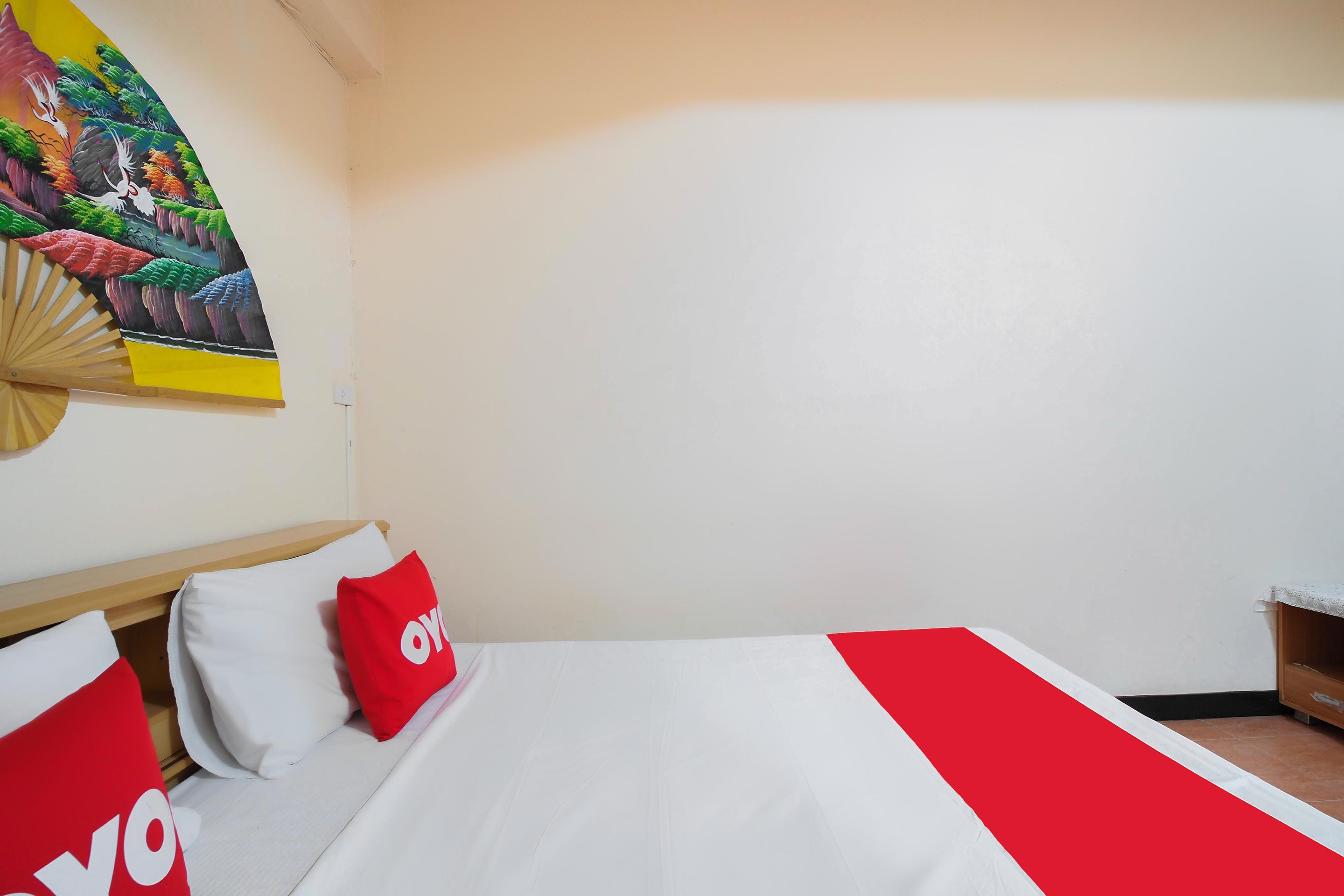 OYO 963 Sunshine Guesthouse Pattaya Eksteriør billede