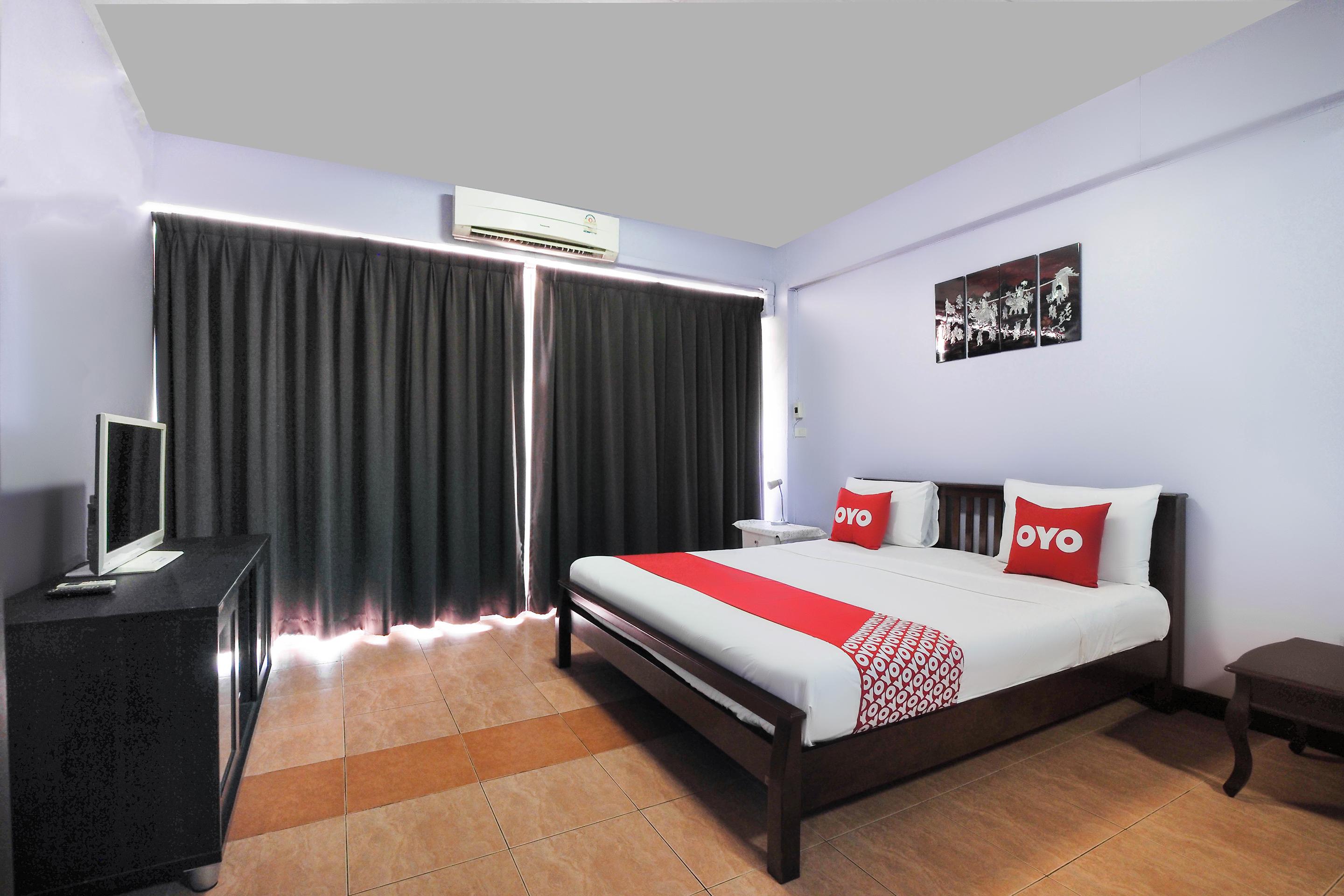 OYO 963 Sunshine Guesthouse Pattaya Eksteriør billede