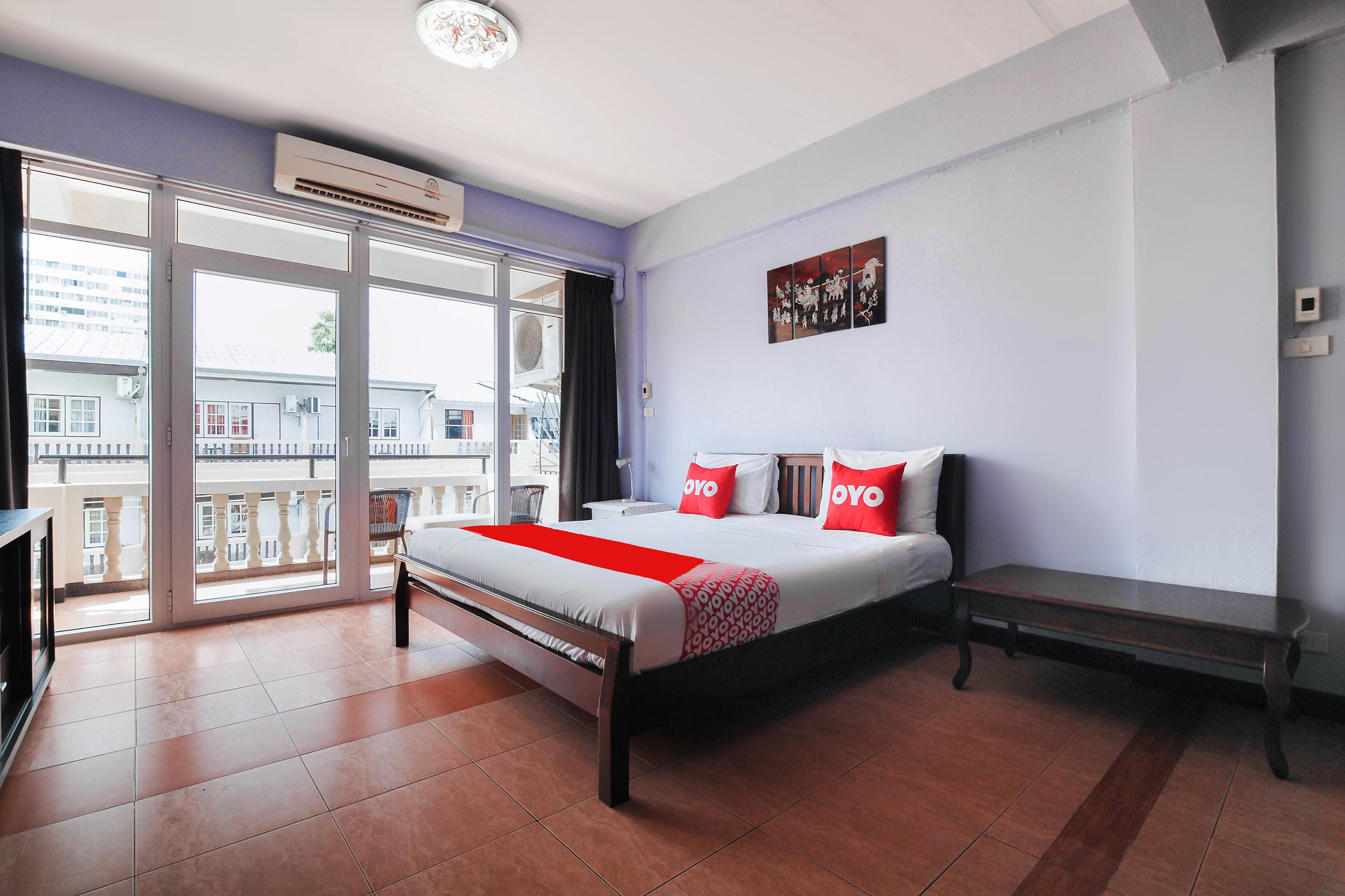 OYO 963 Sunshine Guesthouse Pattaya Eksteriør billede