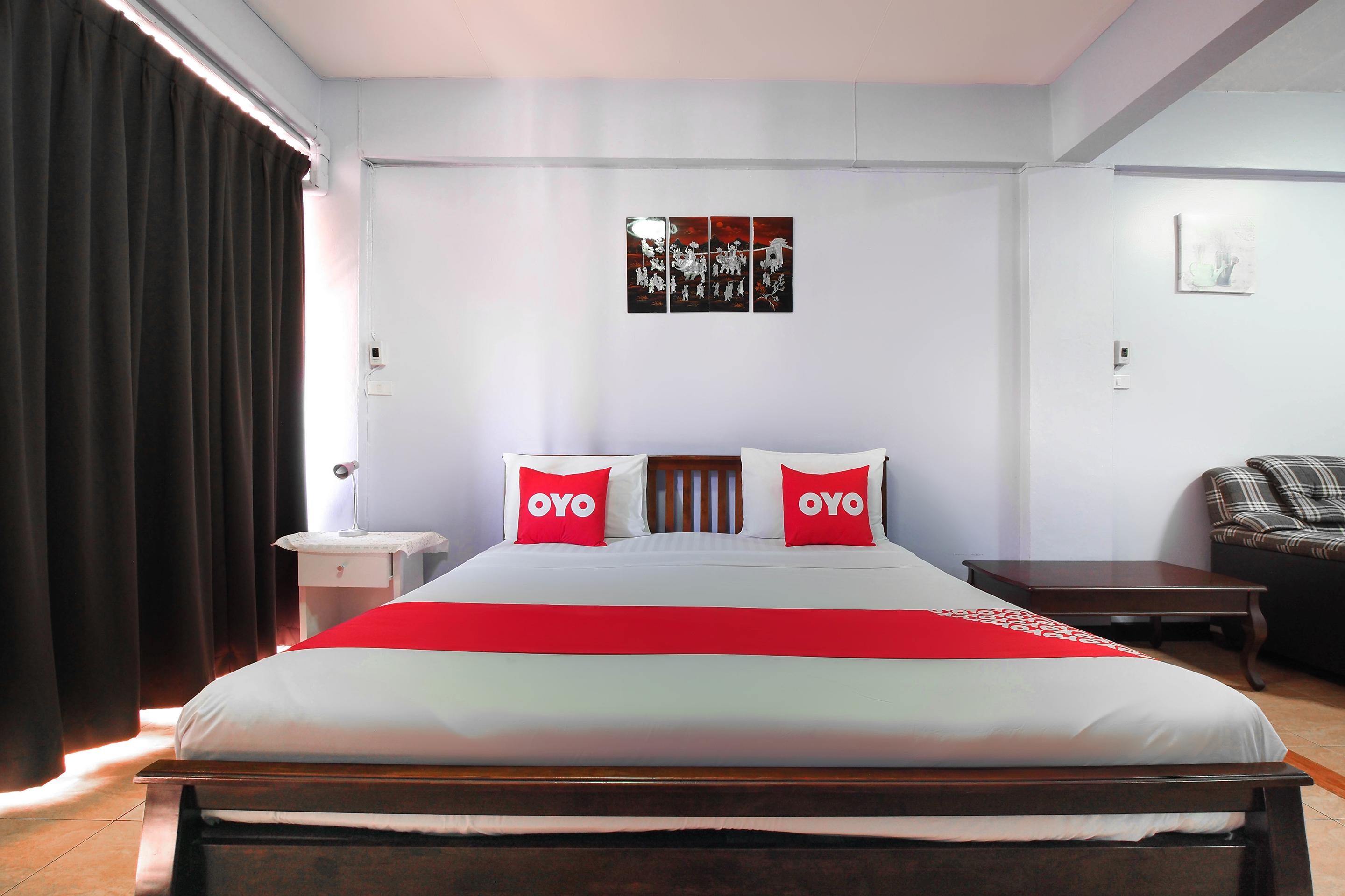 OYO 963 Sunshine Guesthouse Pattaya Eksteriør billede