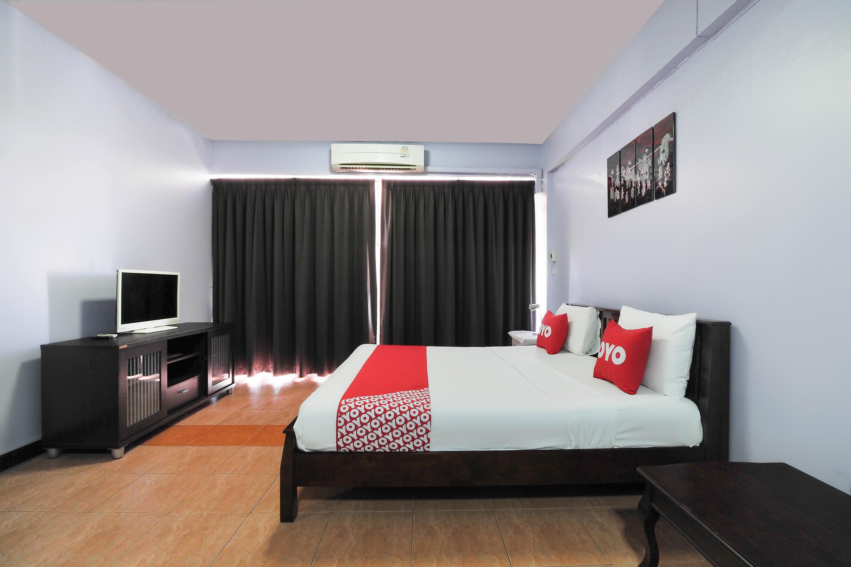 OYO 963 Sunshine Guesthouse Pattaya Eksteriør billede