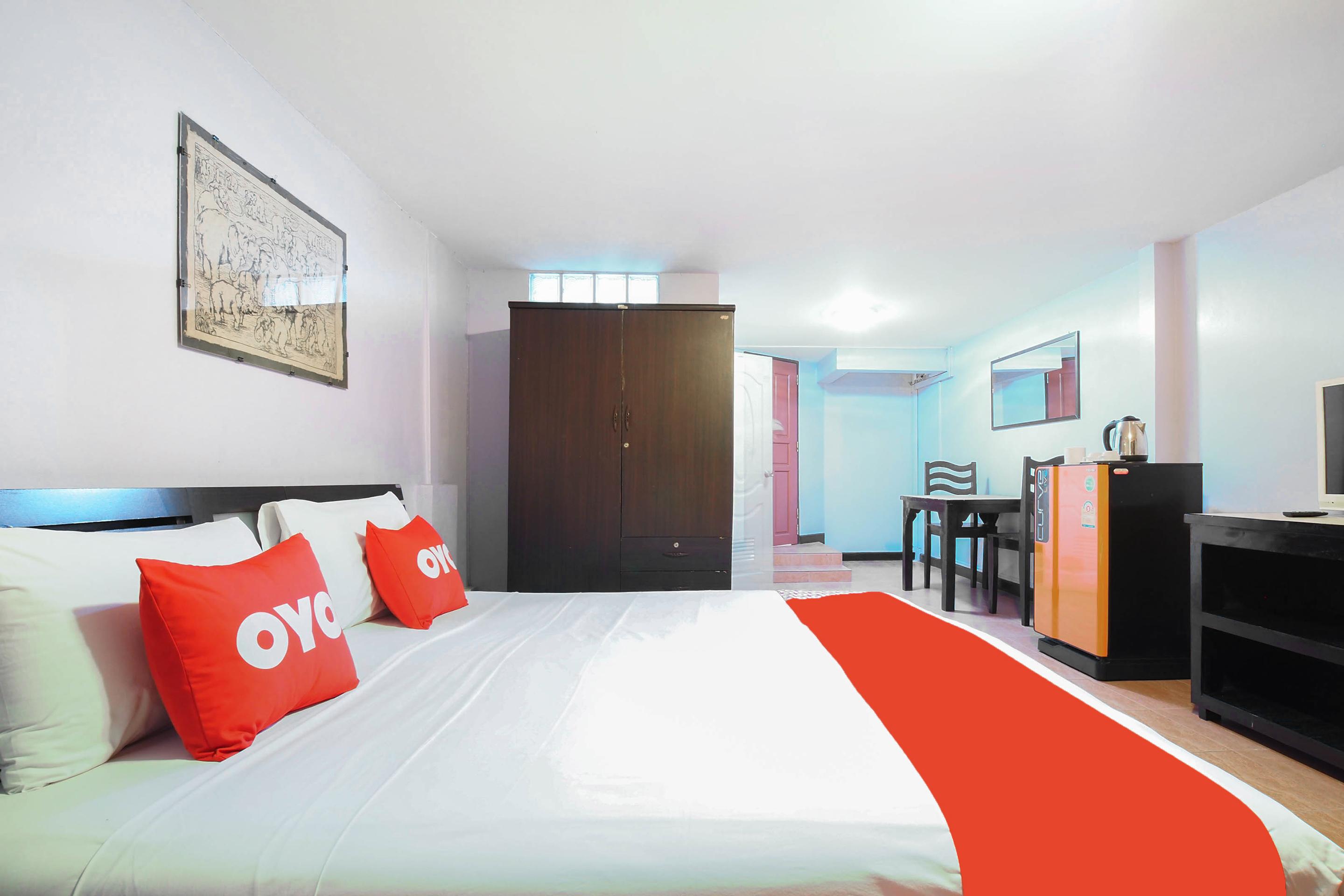 OYO 963 Sunshine Guesthouse Pattaya Eksteriør billede