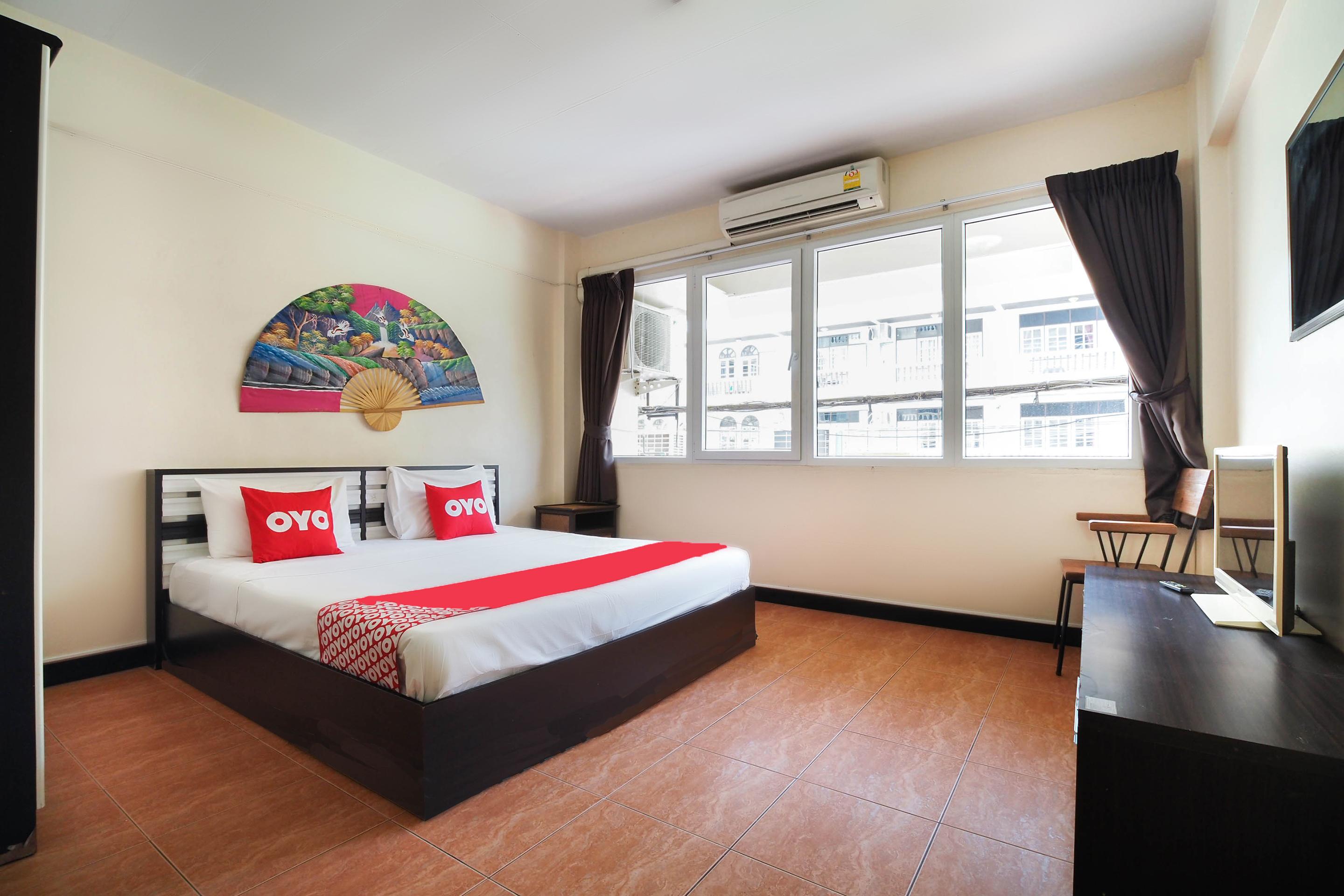 OYO 963 Sunshine Guesthouse Pattaya Eksteriør billede